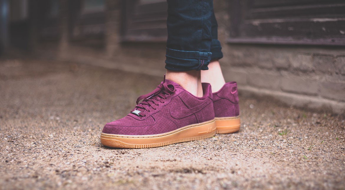 nike air force 1 low femme bordeaux