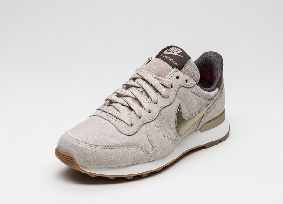 basket femme nike internationalist gold basket femme nike internationalist gold