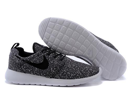 roshe run noir et blanc